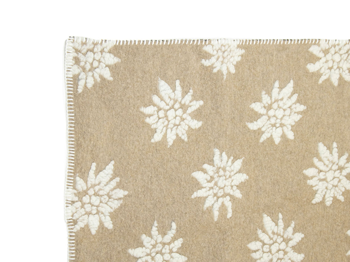 Coperta in lana cotta Daunex disegno edelweiss - Home Loves